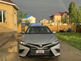 Toyota Camry 2020 года за 10 000 000 тг. в Атырау – фото 2