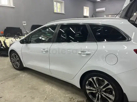 Kia Cee'd 2015 года за 7 700 000 тг. в Уральск – фото 3