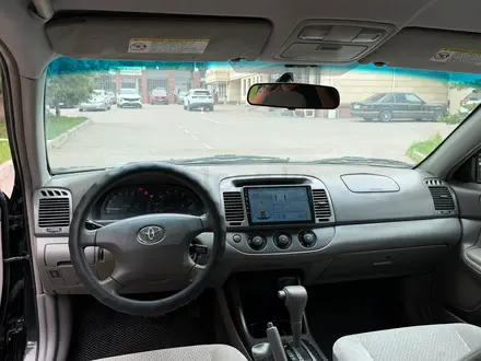 Toyota Camry 2003 года за 4 100 000 тг. в Алматы – фото 12