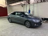 Hyundai Elantra 2020 годаfor8 900 000 тг. в Шымкент – фото 3