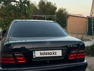 Mercedes-Benz E-Class, 1996