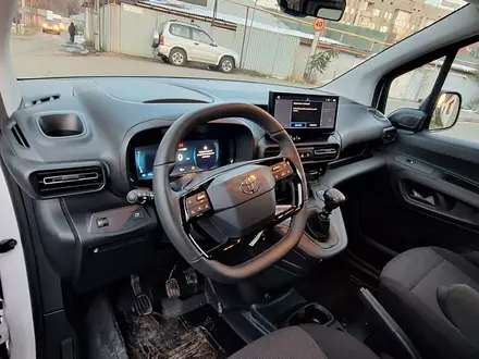 Toyota ProAce Verso 2026 года за 25 400 000 тг. в Алматы – фото 21