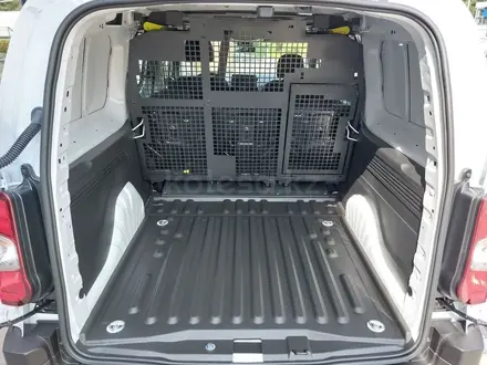 Toyota ProAce Verso 2026 года за 25 400 000 тг. в Алматы – фото 78