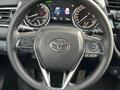 Toyota Camry 2018 года за 13 750 000 тг. в Шымкент – фото 11