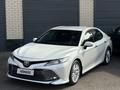 Toyota Camry 2018 года за 13 750 000 тг. в Шымкент
