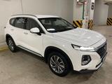 Hyundai Santa Fe 2020 годаfor14 500 000 тг. в Астана