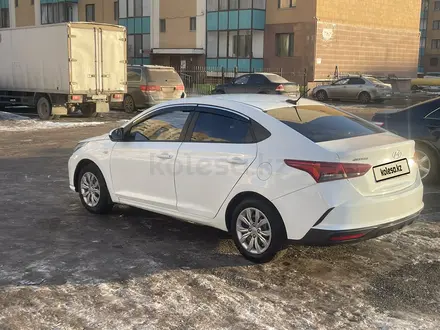 Hyundai Accent 2020 года за 7 200 000 тг. в Астана – фото 2