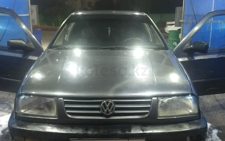 Volkswagen Vento 1992 годаfor600 000 тг. в Тараз