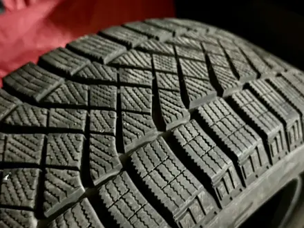 PIRELLI 215/55R18 Winter ICE ZERO FR за 60 000 тг. в Алматы – фото 2