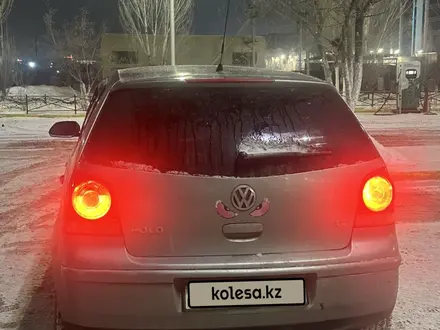 Volkswagen Polo 2009 года за 2 800 000 тг. в Актобе – фото 4