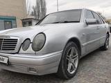 Mercedes-Benz E 230 1996 года за 1 650 000 тг. в Тараз – фото 2