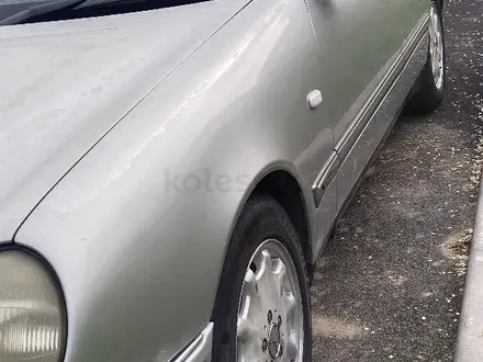 Mercedes-Benz E 280 1996 года за 2 200 000 тг. в Алматы – фото 2