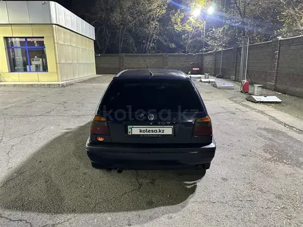 Volkswagen Golf 1994 года за 880 000 тг. в Алматы – фото 4