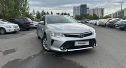 Toyota Camry 2017 года за 11 500 000 тг. в Астана