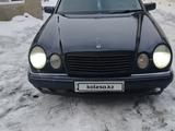 Mercedes-Benz E 200 1999 годаүшін2 100 000 тг. в Атбасар