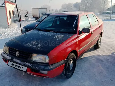 Volkswagen Vento 1993 года за 800 000 тг. в Усть-Каменогорск