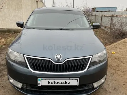 Skoda Rapid 2014 года за 4 500 000 тг. в Уральск – фото 2