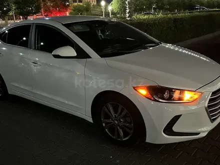 Hyundai Elantra 2016 года за 5 000 000 тг. в Атырау – фото 5