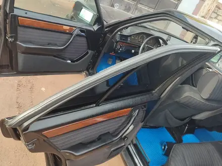 Mercedes-Benz E 230 1991 года за 1 400 000 тг. в Тараз – фото 6