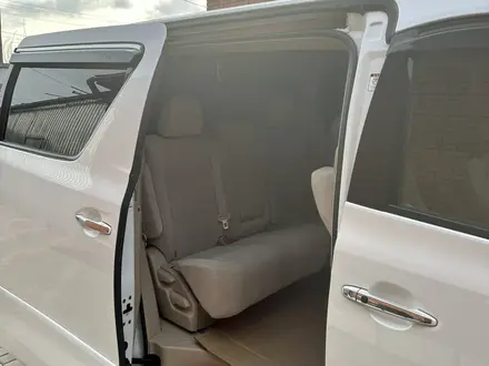 Toyota Vellfire 2011 года за 9 900 000 тг. в Актобе – фото 28