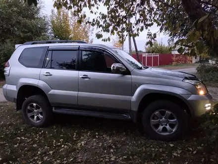 Toyota Land Cruiser Prado 2005 года за 10 500 000 тг. в Караганда – фото 2