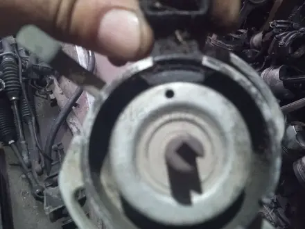 Фольксваген гольф 3 тромблор за 15 000 тг. в Алматы