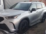 Toyota Highlander 2023 года за 31 000 000 тг. в Павлодар – фото 2