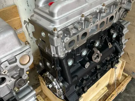 Новые двигатели на Toyota 3RZ 2.7 за 850 000 тг. в Алматы – фото 2