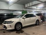 Toyota Camry 2017 года за 15 000 000 тг. в Астана – фото 2