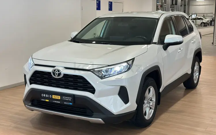 Toyota RAV4 2020 года за 14 150 000 тг. в Астана