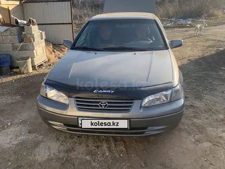 Toyota Camry 1998 года за 3 500 000 тг. в Талгар – фото 2