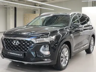 Hyundai Santa Fe Travel