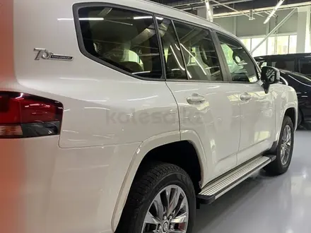 Toyota Land Cruiser 2021 года за 52 200 000 тг. в Алматы – фото 15