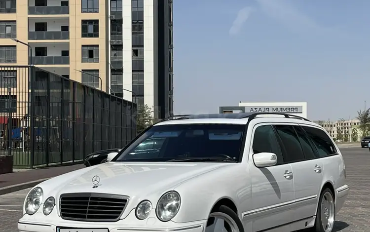 Mercedes-Benz E 320 2001 годаүшін5 500 000 тг. в Актау