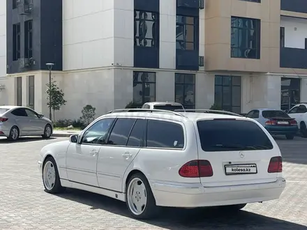 Mercedes-Benz E 320 2001 года за 5 500 000 тг. в Актау – фото 4