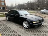 BMW 750 1994 годаүшін4 500 000 тг. в Алматы