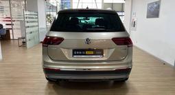 Volkswagen Tiguan 2018 года за 12 690 000 тг. в Алматы – фото 5