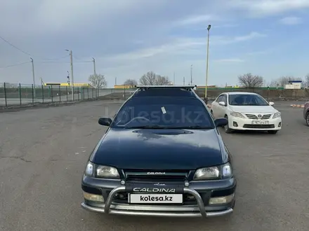 Toyota Caldina 1996 года за 2 900 000 тг. в Уральск – фото 2