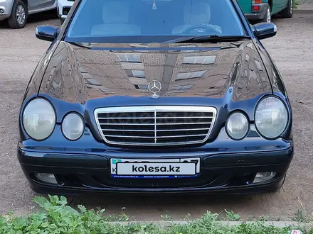 Mercedes-Benz E 240 2000 года за 4 300 000 тг. в Уральск