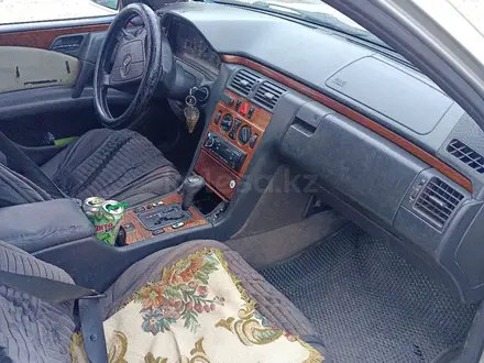 Mercedes-Benz E 230 1997 года за 1 600 000 тг. в Алматы – фото 6