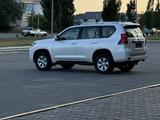 Toyota Land Cruiser Prado 2022 года за 30 900 000 тг. в Актобе – фото 4