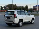 Toyota Land Cruiser Prado 2022 года за 30 900 000 тг. в Актобе – фото 5