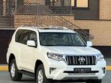 Toyota Land Cruiser Prado 2022 года за 30 900 000 тг. в Актобе – фото 3