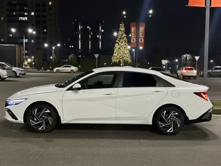 Hyundai Elantra 2023 года за 9 500 000 тг. в Алматы – фото 4