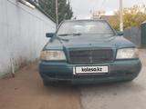 Mercedes-Benz C 180 1995 года за 850 000 тг. в Павлодар