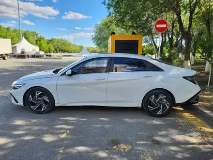 Hyundai Elantra 2023 года за 8 500 000 тг. в Атырау – фото 4