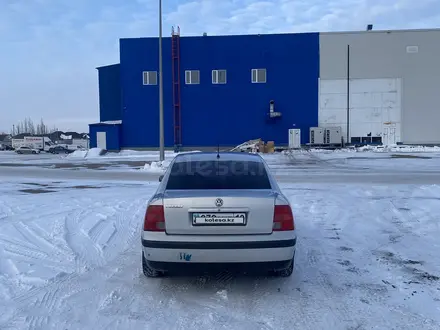 Volkswagen Passat 1998 года за 1 850 000 тг. в Костанай – фото 3