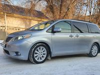 Toyota Sienna 2014 годаfor17 500 000 тг. в Алматы