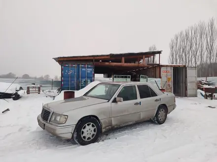 Mercedes-Benz E 230 1990 года за 1 500 000 тг. в Алматы – фото 13