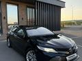 Toyota Camry 2019 года за 14 500 000 тг. в Атырау